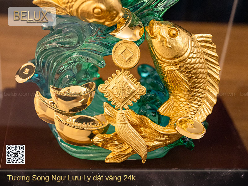 chi-tiet-lan-vang-sen-moc-ma-vang-24k